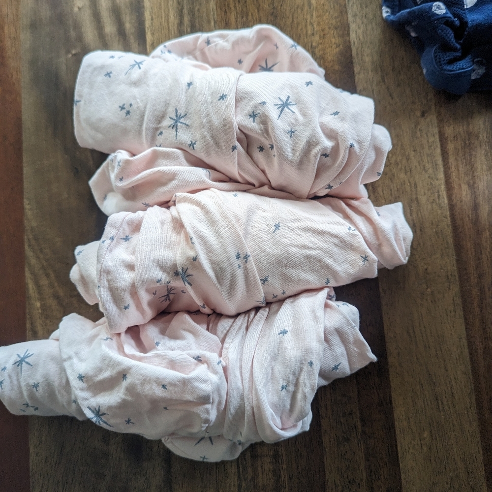 3 Happiest baby snoo pink basinet sheets